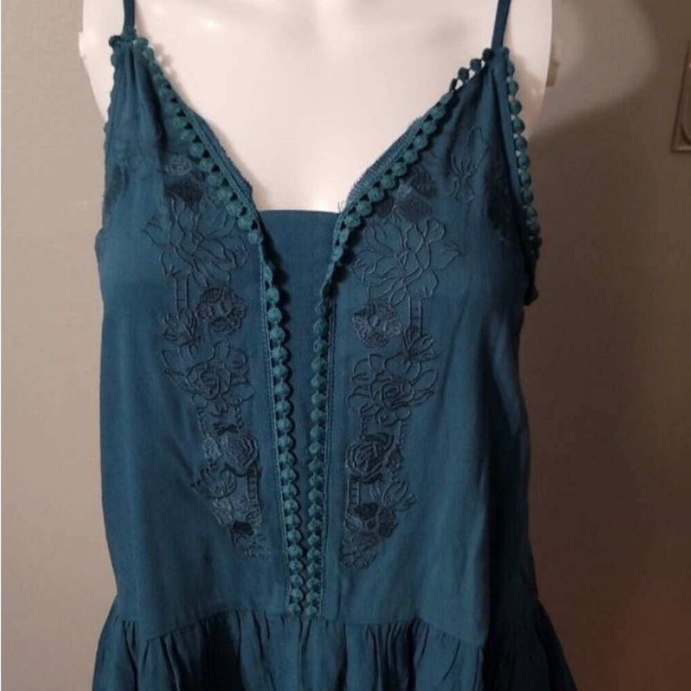 Blue/Green tank